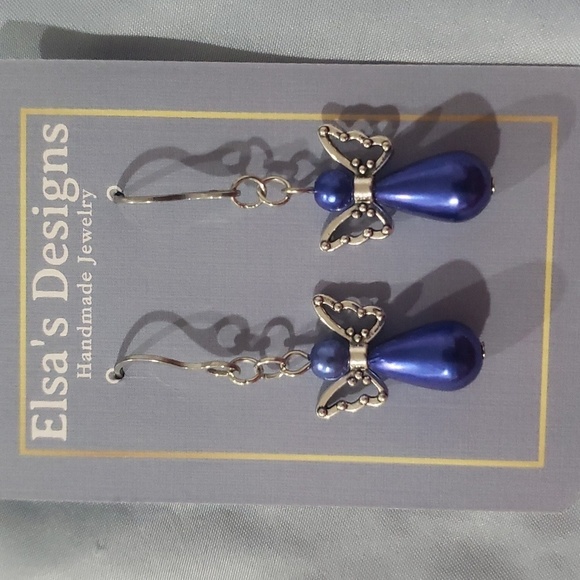 70- Women’s Angel Charm Earrings Handmade Dangle NWT - Picture 2 of 3